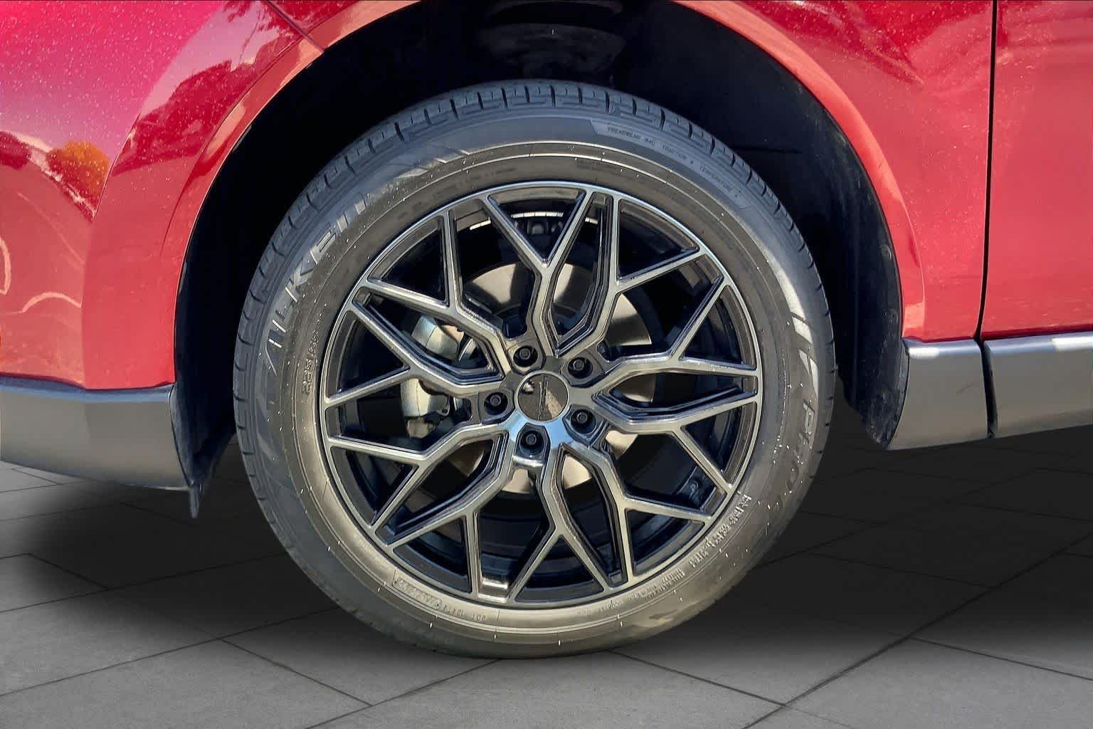 Certified Used 2022 Ruby Flare Pearl Toyota XLE image 10