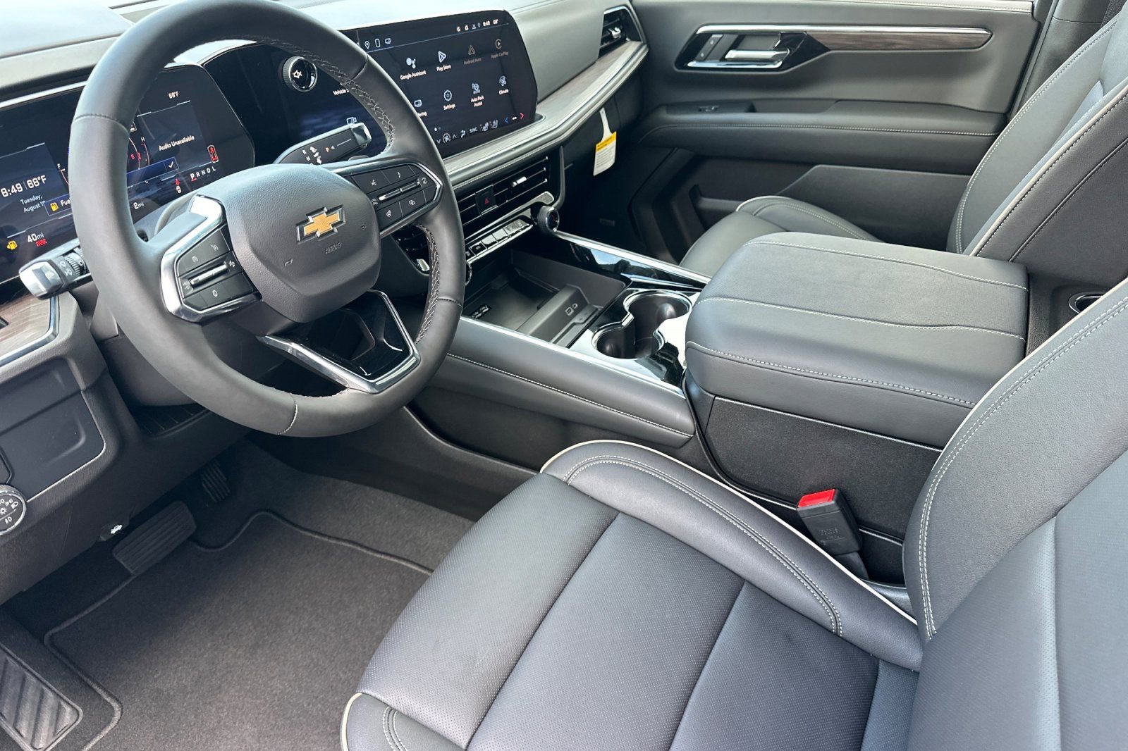 2025 Chevrolet Suburban Premier - Photo 10