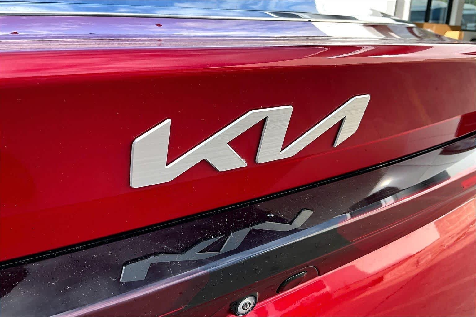 Used 2025 Runway Red Kia LXS image 10
