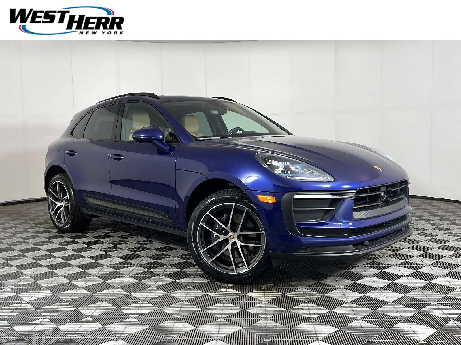 Used 2024 Gentian Blue Metallic Porsche  image 1