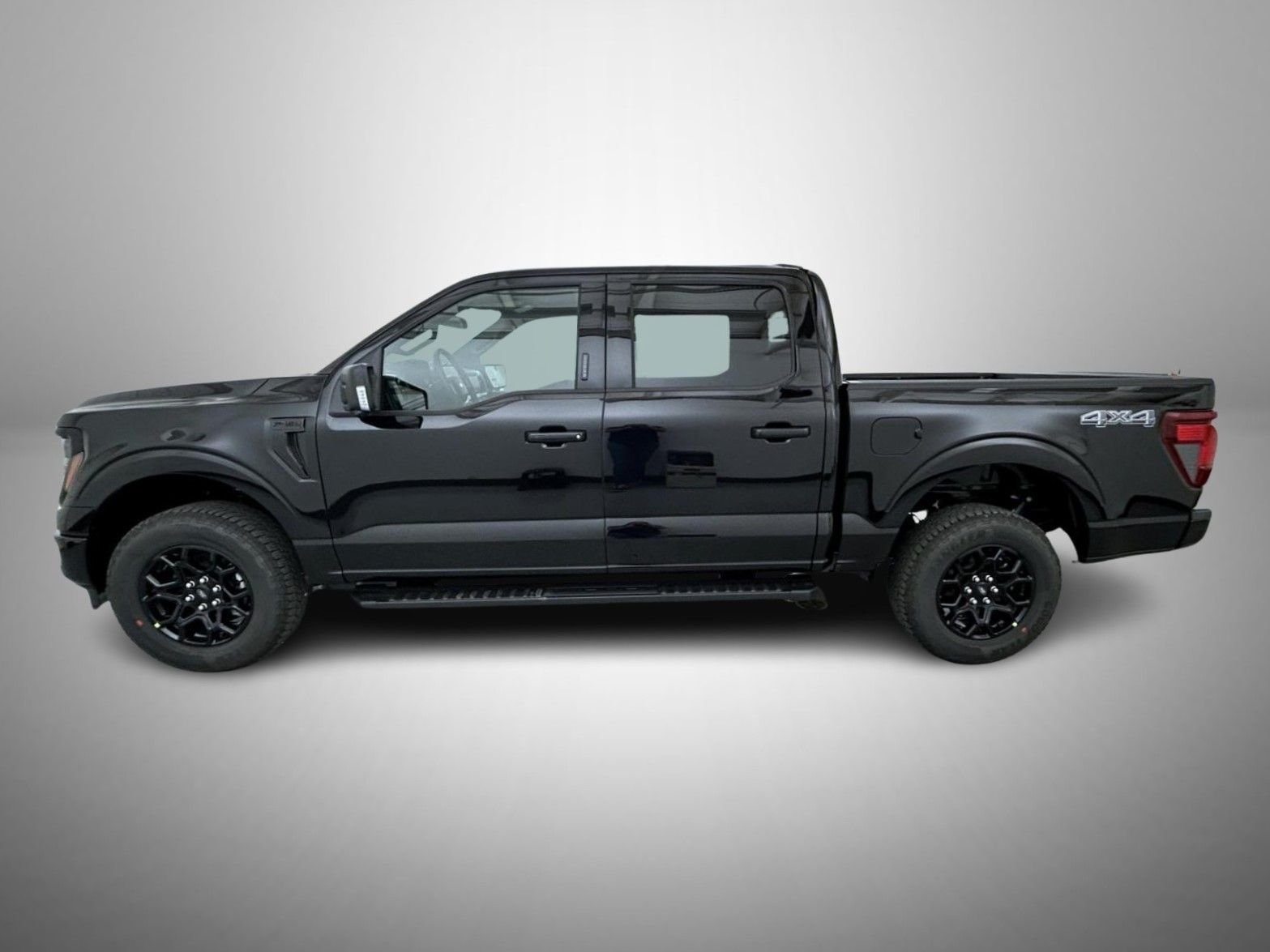 New 2026 Agate Black Metallic Ford XLT image 8