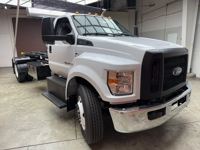 New 2026 White Ford Base image 6