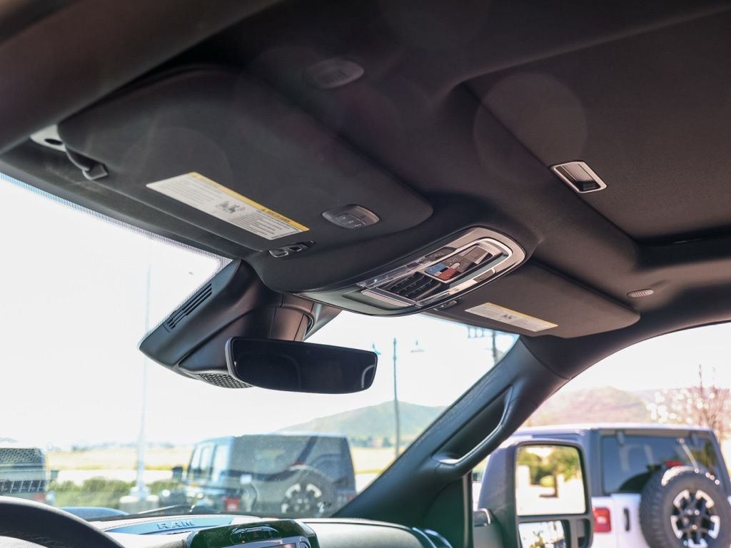 New 2026 Diamond Black Crystal Pearl-Coat Exterior Paint RAM Laramie image 12