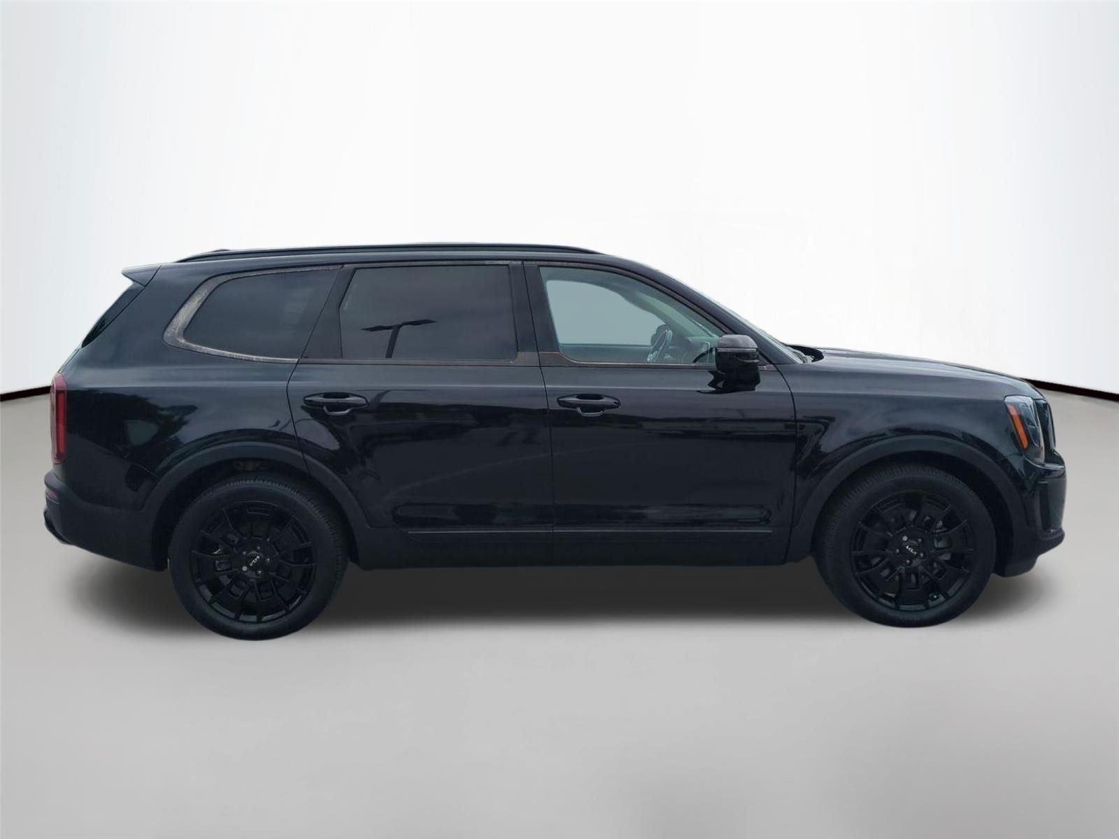 Used 2022 Ebony Black Kia SX image 6