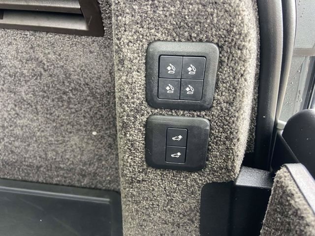 Used 2019 Fuji White Land Rover 5.0L V8 Supercharged image 11