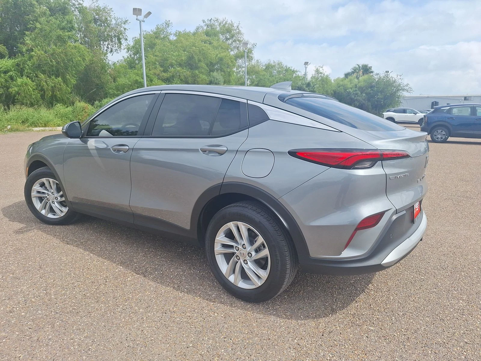 Used 2025 Gray Buick Preferred image 5