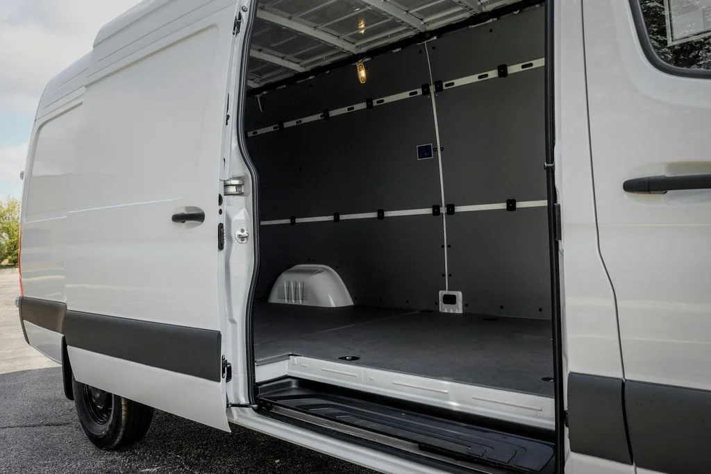 Used 2026 Arctic White Mercedes-Benz Cargo 170 WB image 10