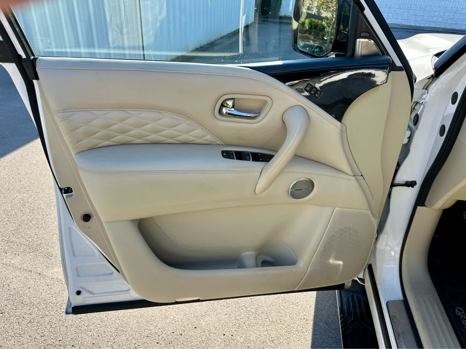 Used 2022 Moonstone White INFINITI SENSORY image 10