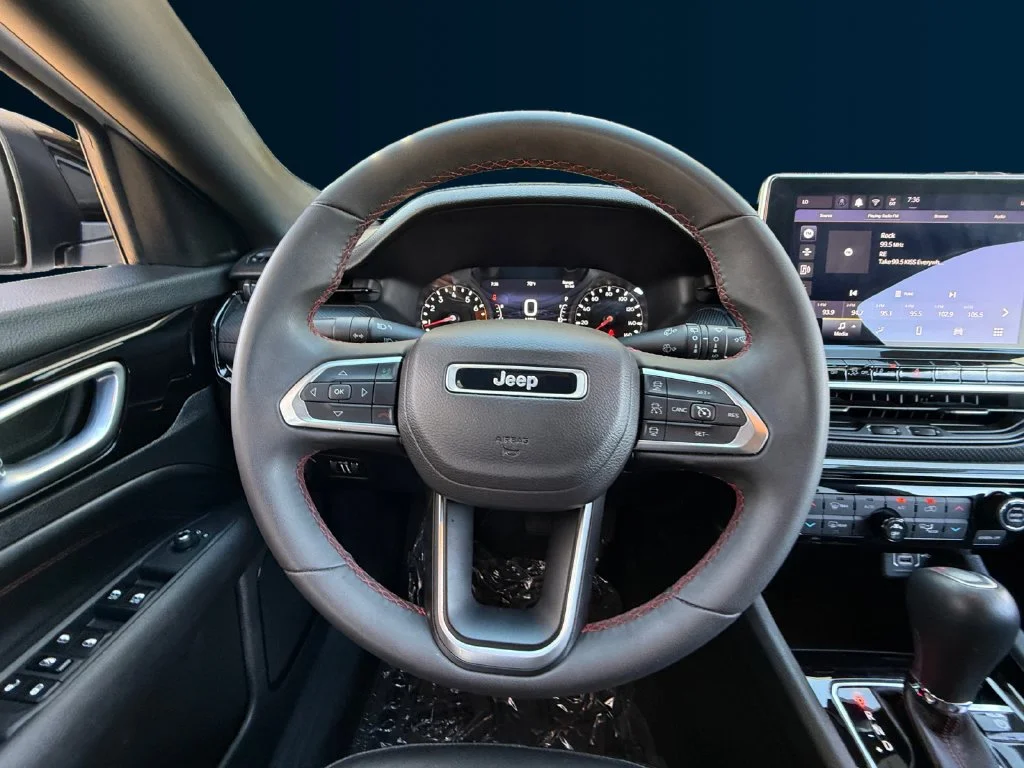 Used 2025 White Jeep Trailhawk image 13