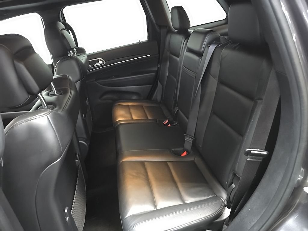 Used 2020 Gray Jeep Limited image 33