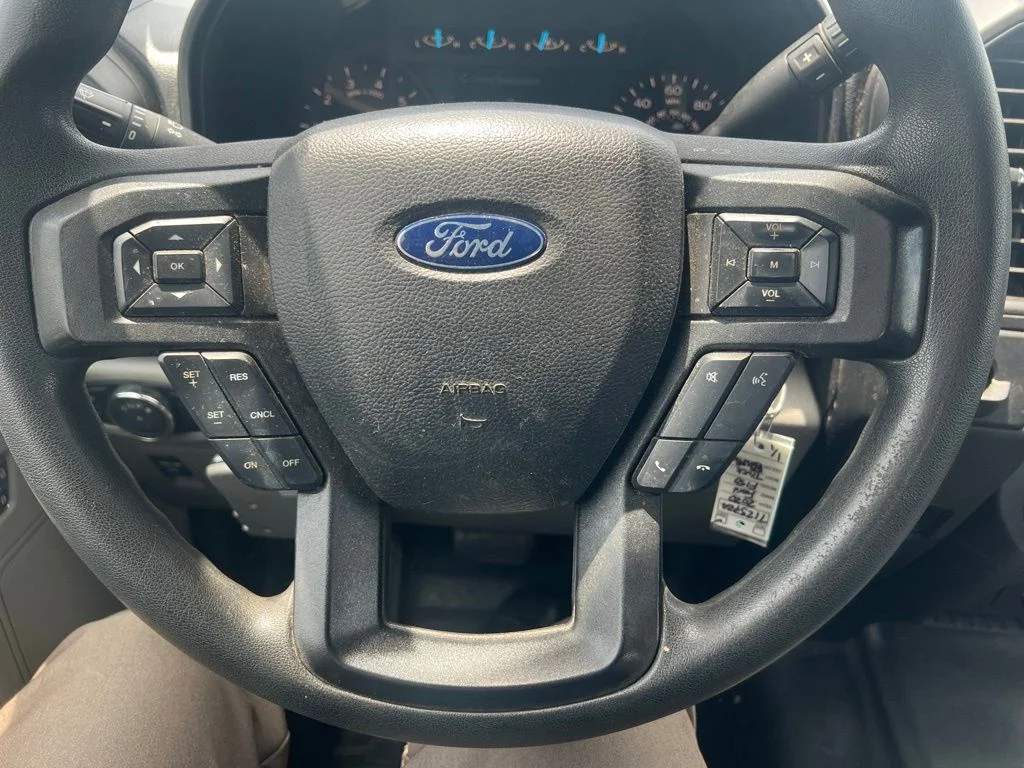 Used 2020 Blue Ford XL image 10