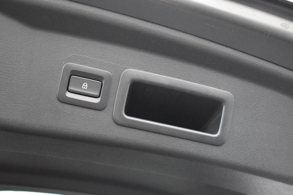 New 2026 Machine Gray Metallic Mazda 2.5 S Select AWD image 19