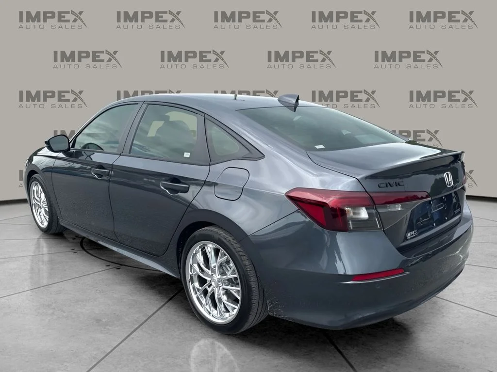 Used 2026  Honda Sport image 2
