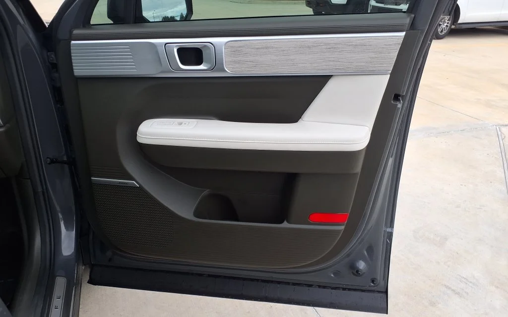 Used 2025 Gray Hyundai Calligraphy image 19