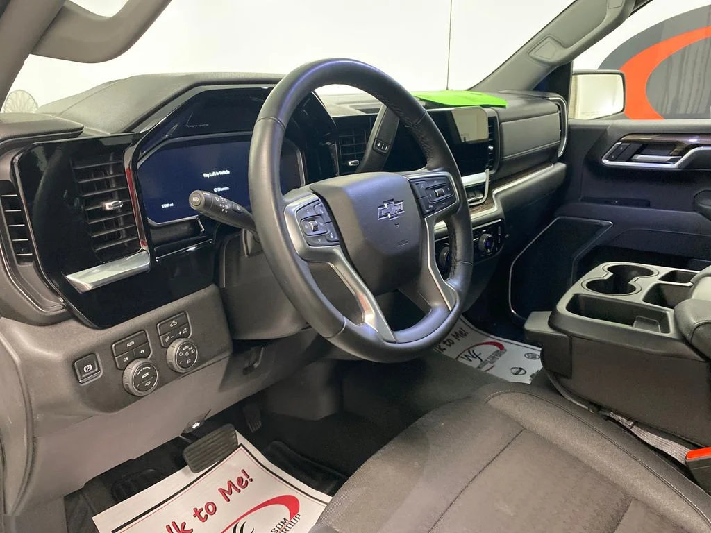 Used 2026 White Chevrolet RST image 14