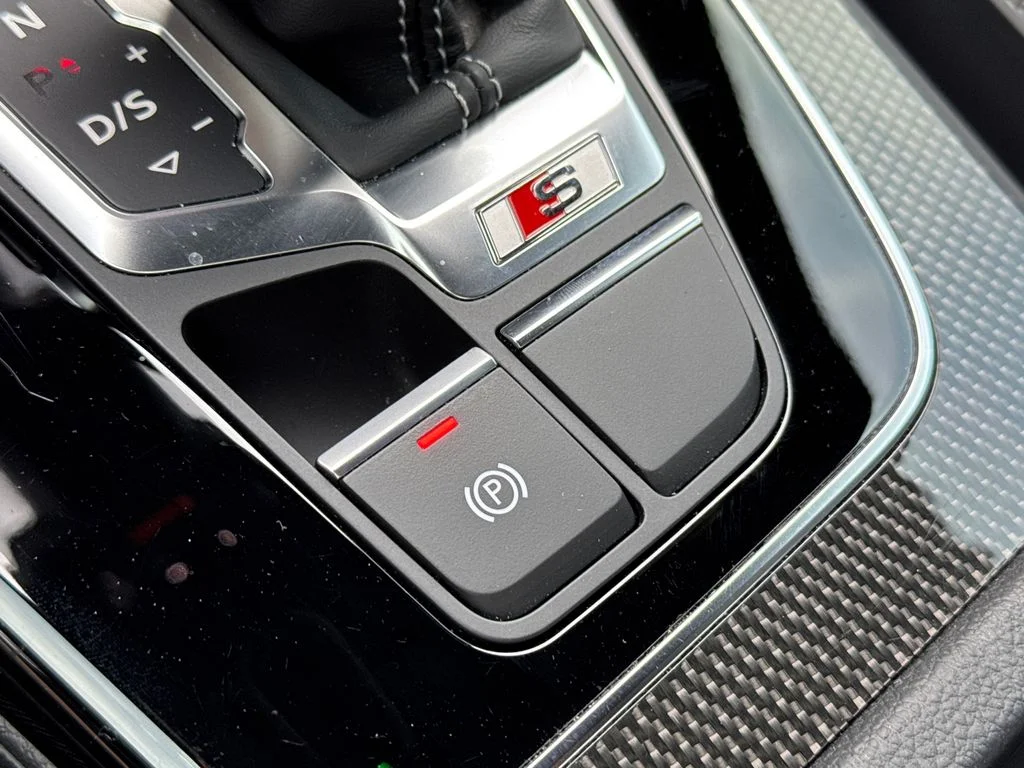Used 2022  Audi Premium image 32