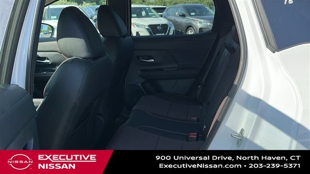 Used 2025 White Nissan SR image 22
