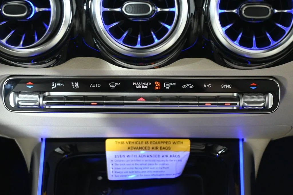 Used 2026 Black Mercedes-Benz GLB 250 image 21