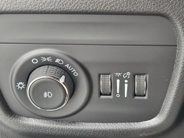New 2026 Steel Blue Exterior Paint Jeep Limited image 26