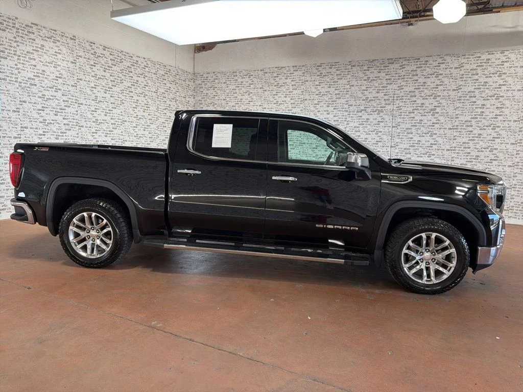 Used 2019 Black GMC SLT image 8