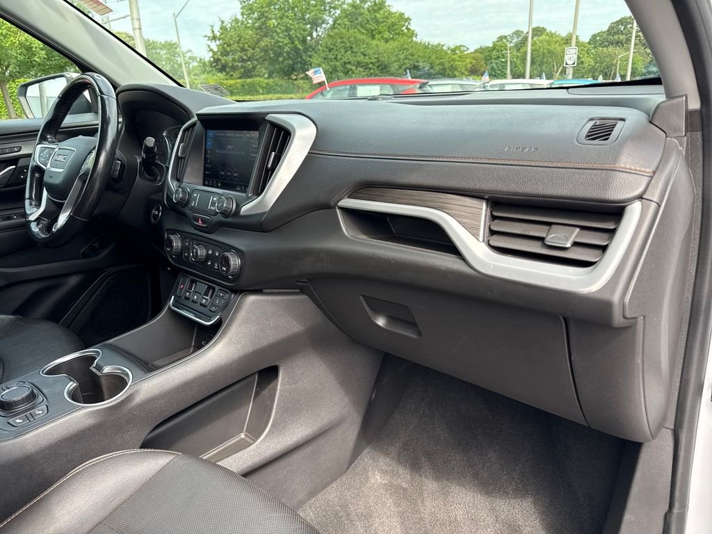 Used 2021 White GMC SLT image 26