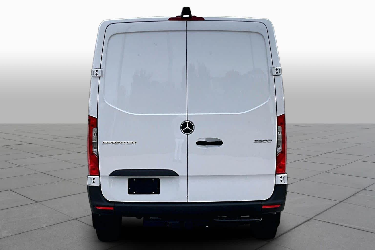 New 2026 Arctic White Mercedes-Benz  image 5