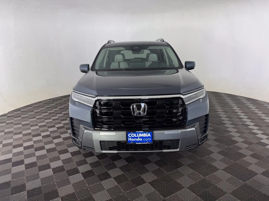 Used 2026 Gray Honda Touring image 2