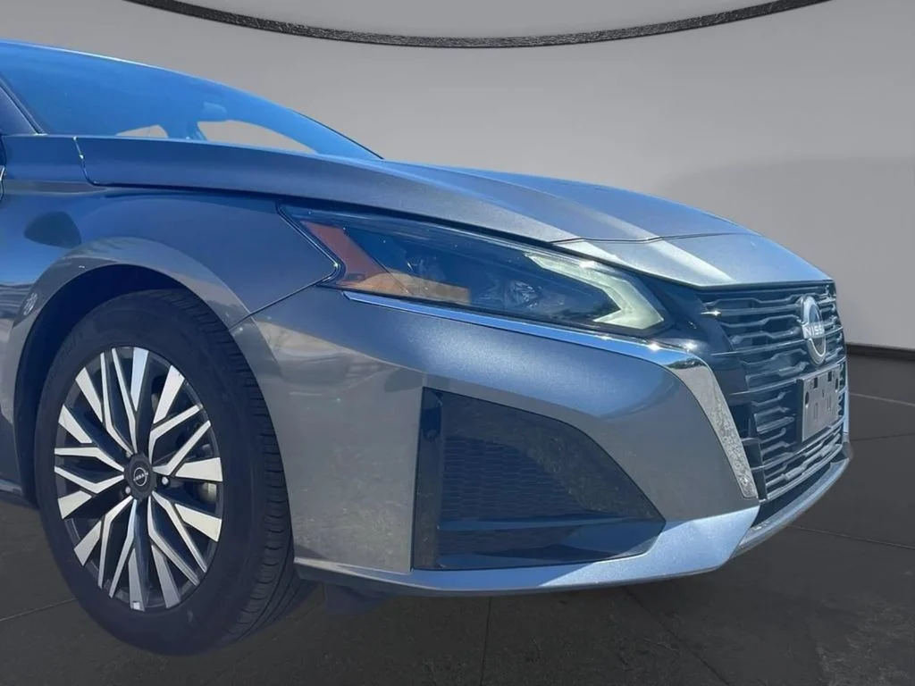 2025 Nissan Altima SV - Photo 26