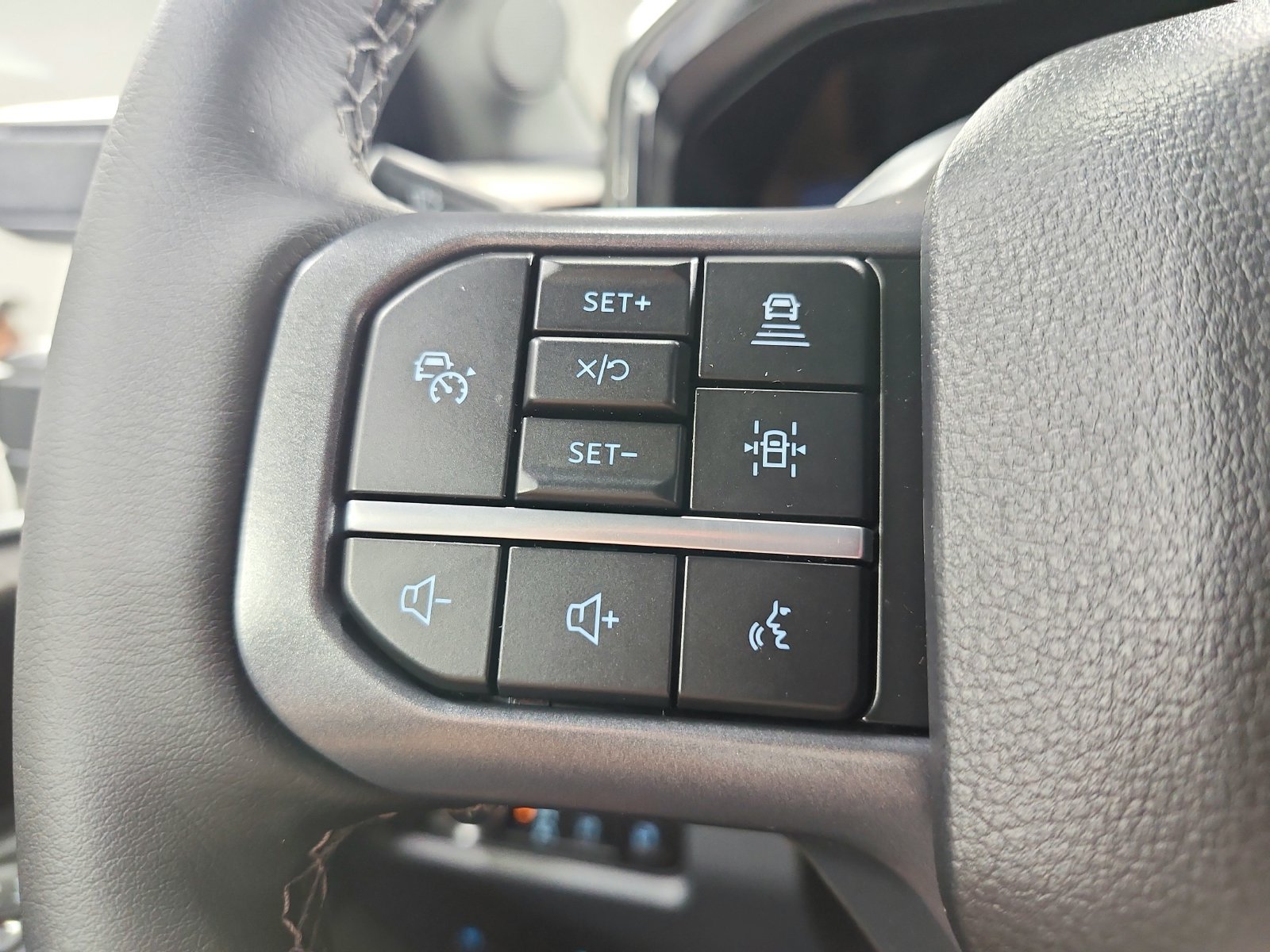 New 2027 Marsh Gray Metallic Ford F-250® Lariat® image 24