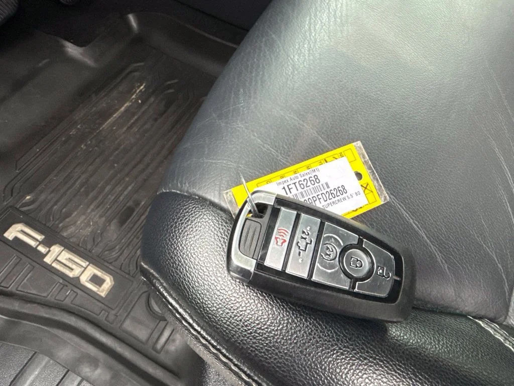 Used 2023 Silver Ford XLT image 27