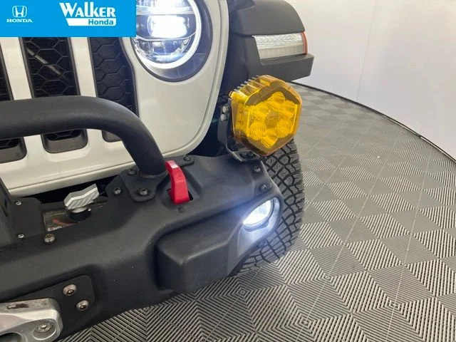 Used 2021 Bright White Clearcoat Jeep Rubicon image 48