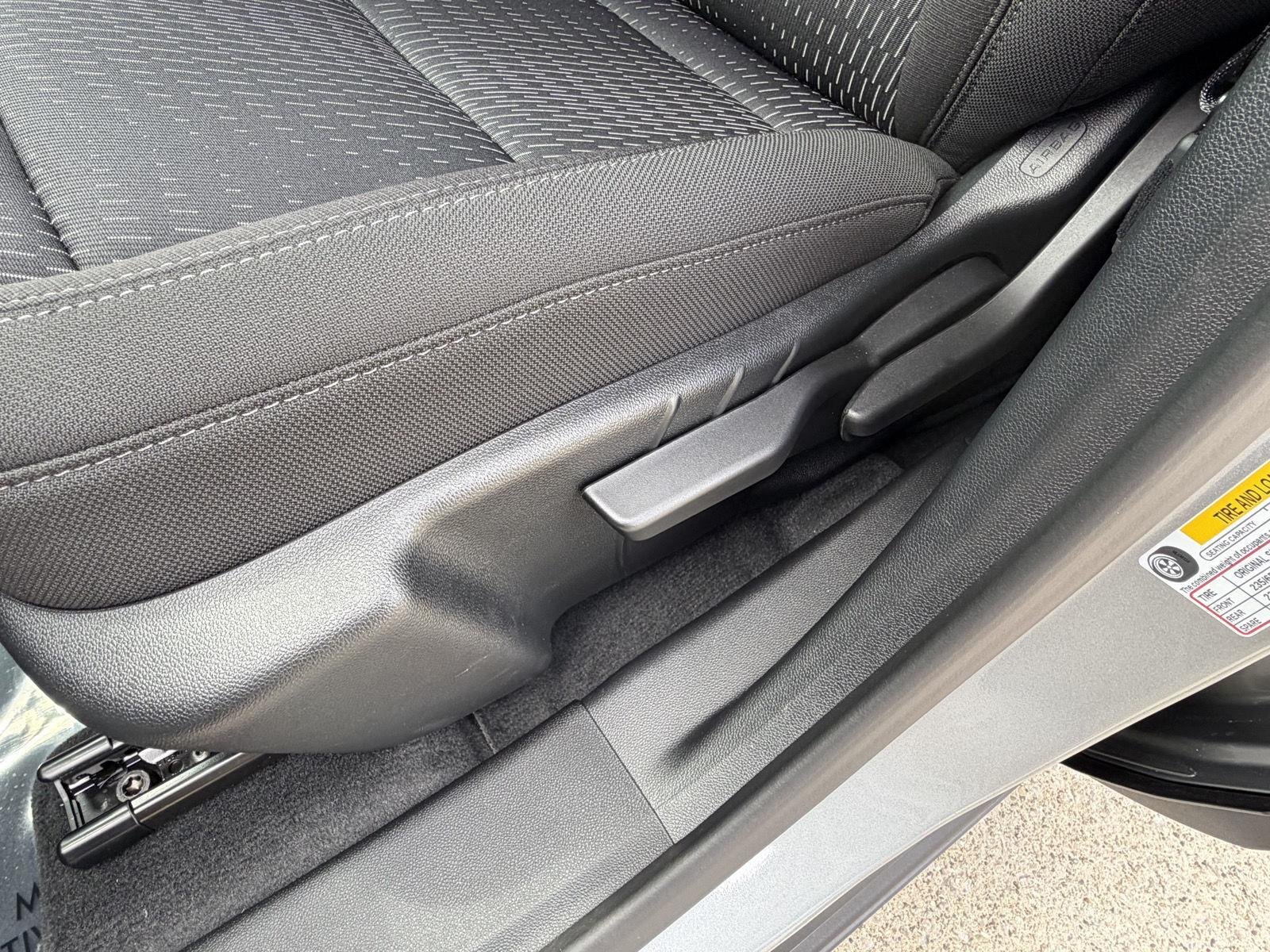 2027 Chevrolet Equinox LT - Photo 7