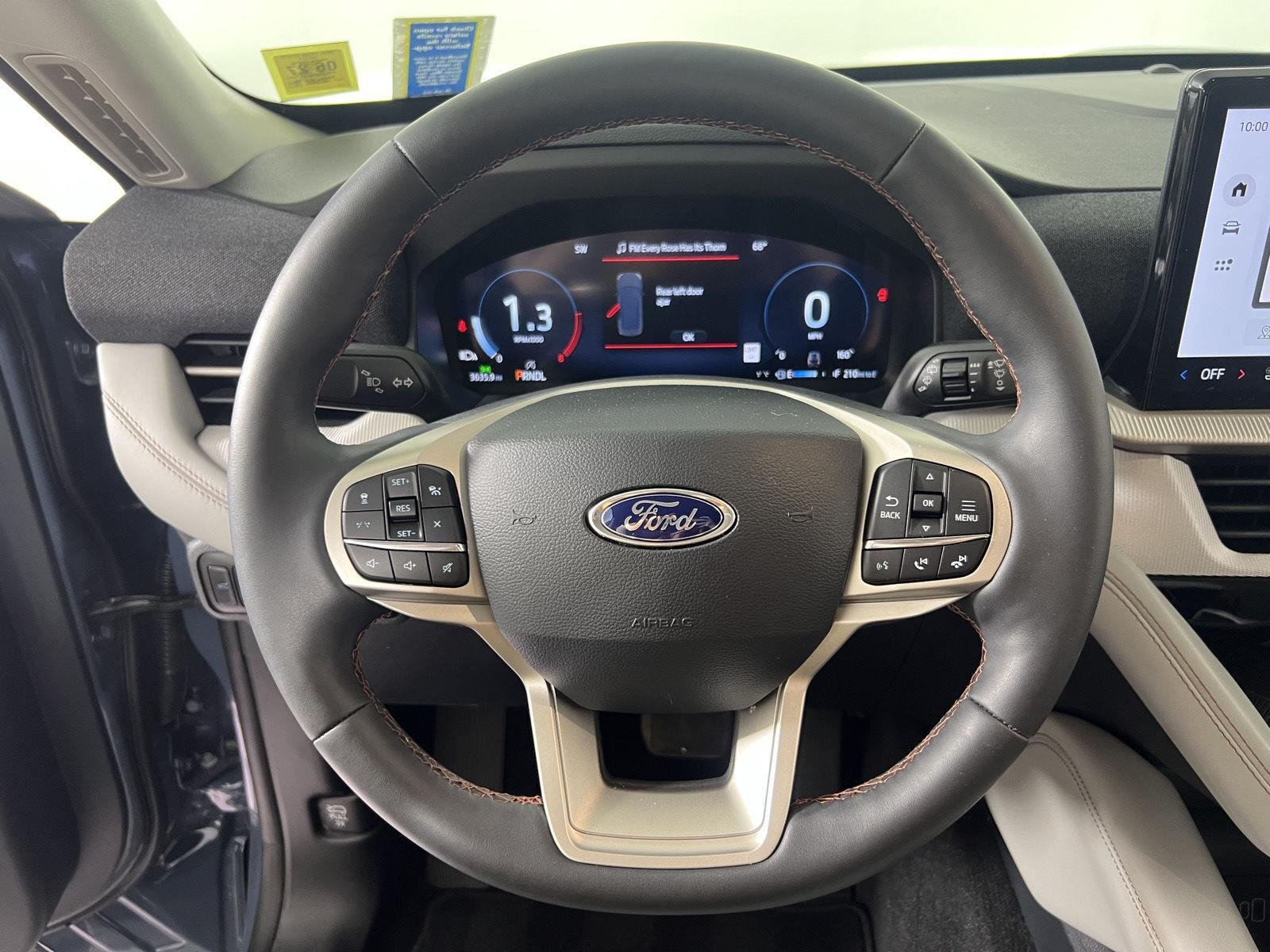 Used 2026 Vapor Blue Ford Active w/200A Pkg image 13