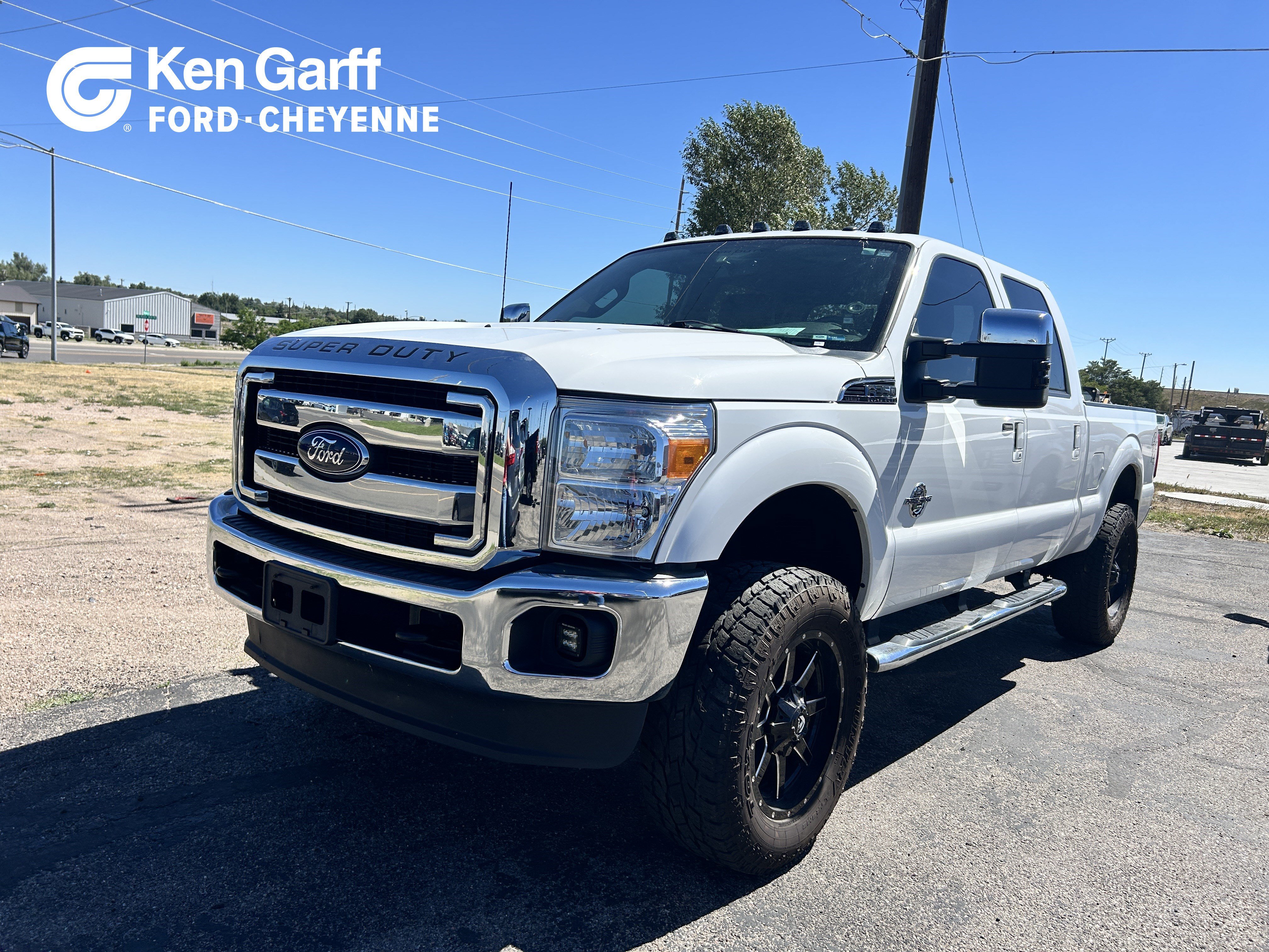 Used 2015 Oxford White Ford Lariat image 1