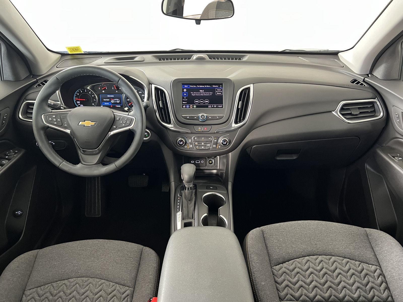 Used 2024 Lakeshore Blue Metallic Chevrolet LT image 18