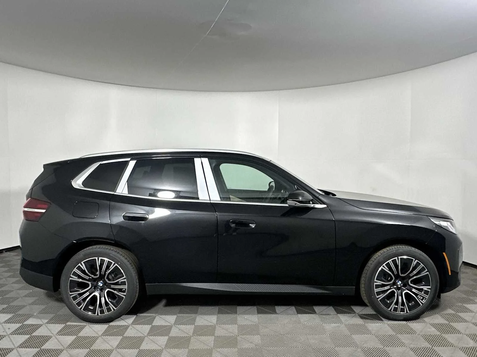 2025 BMW X3 30 - Photo 8