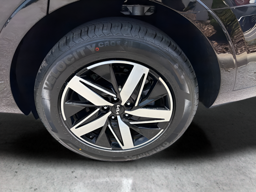 Used 2023 Black Kia EX image 54