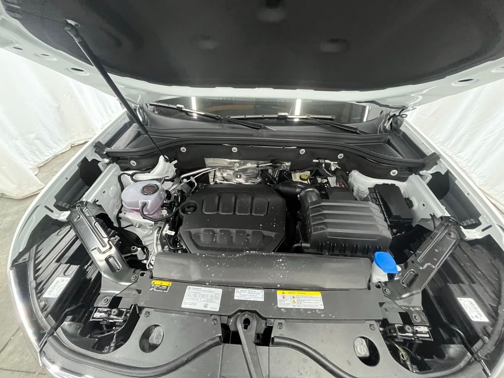 New 2026 White/off-white Volkswagen 2.0T SEL Premium R-Line image 29
