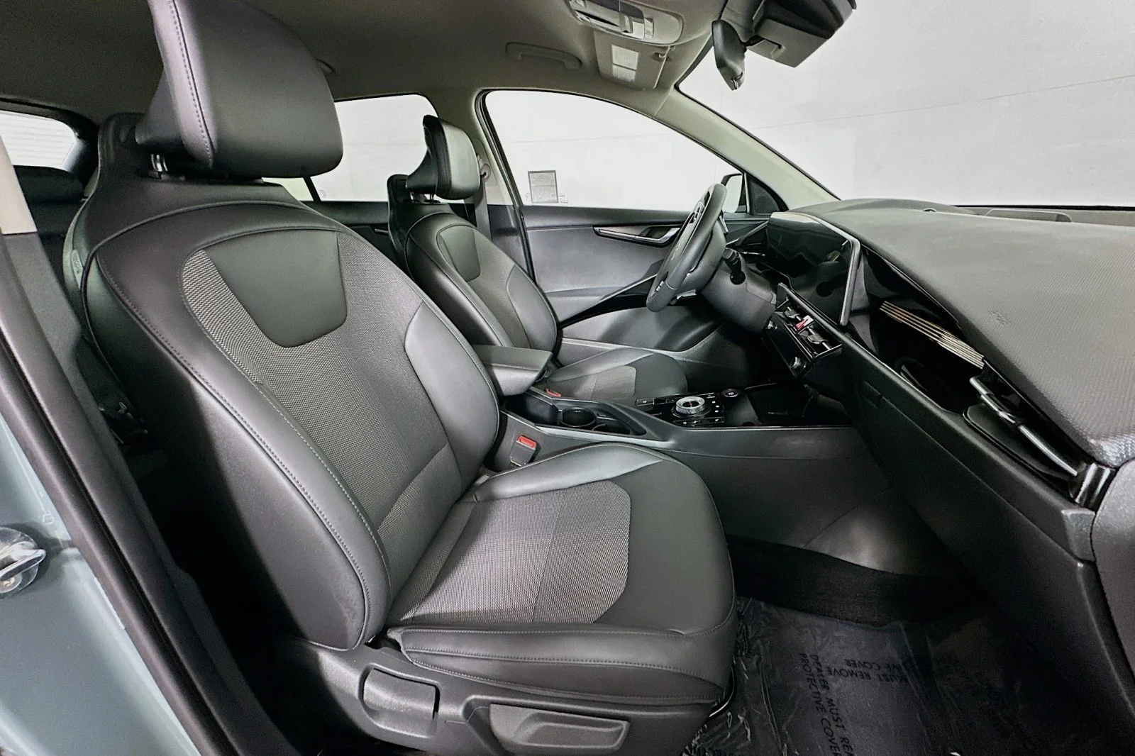 Used 2023 Cityscape Green Kia EX image 8