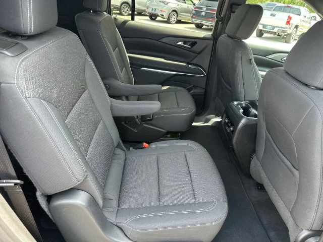 Used 2024 Gray Chevrolet LT image 31