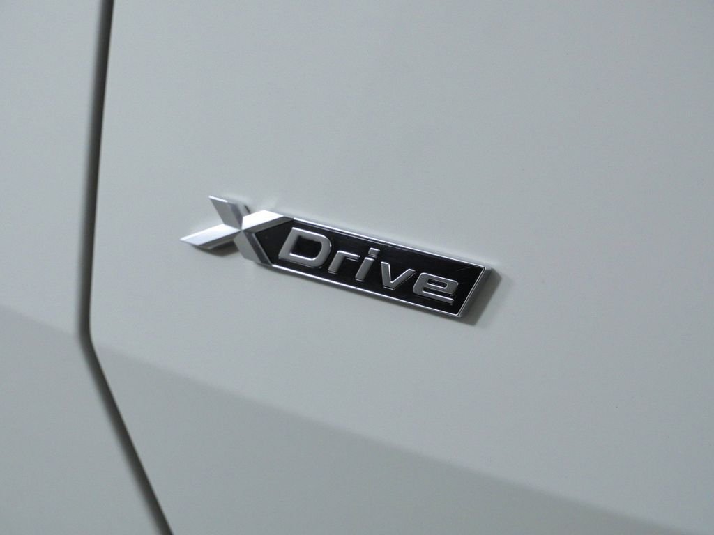 Certified Used 2025 Alpine White BMW 30 xDrive image 16