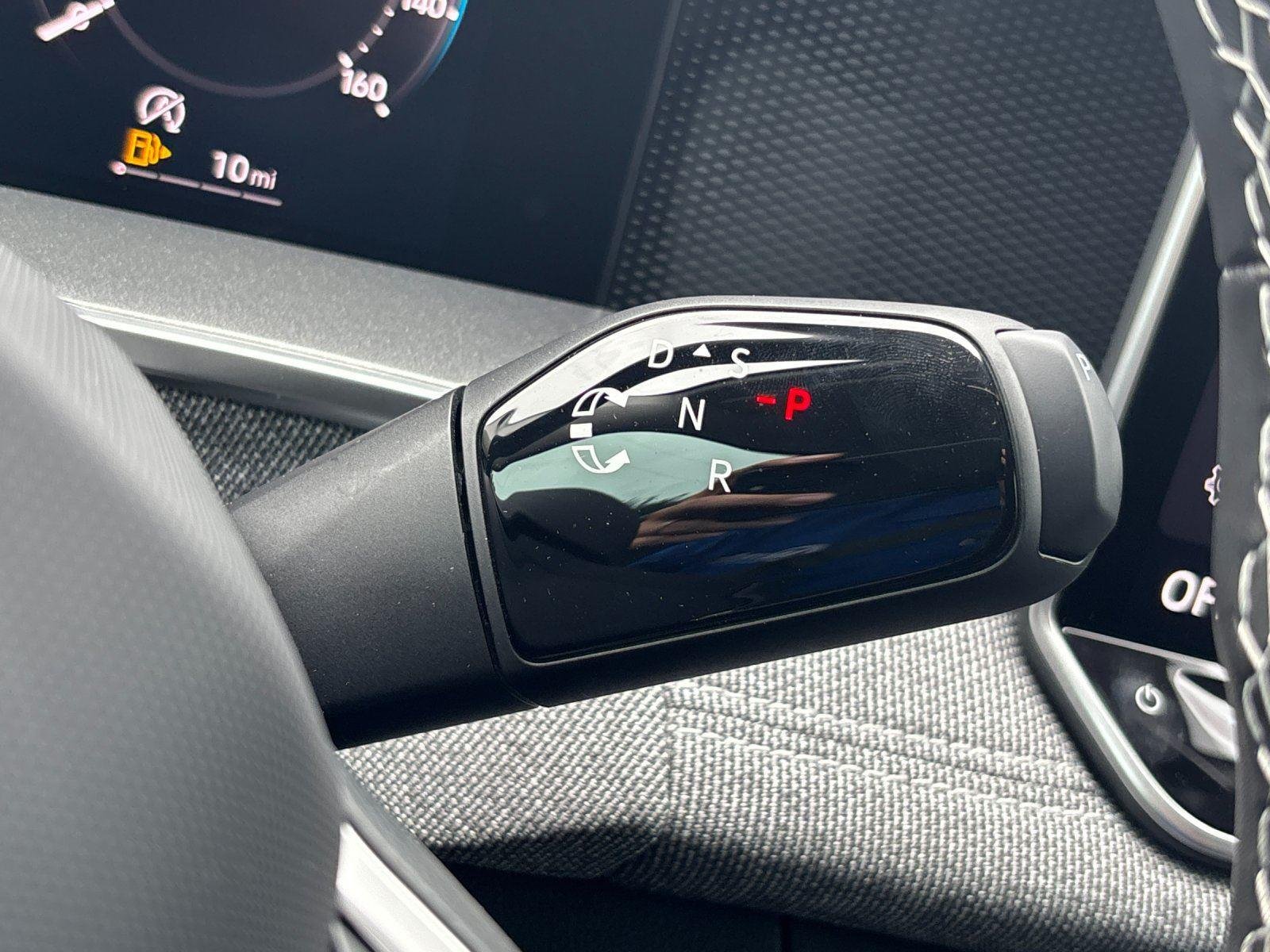 New 2026 Platinum Gray Metallic Volkswagen S image 27