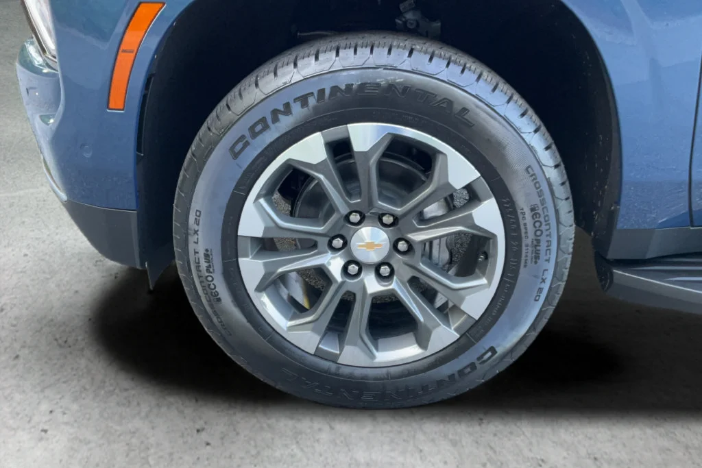 New 2026 Lakeshore Blue Metallic Chevrolet LT image 24