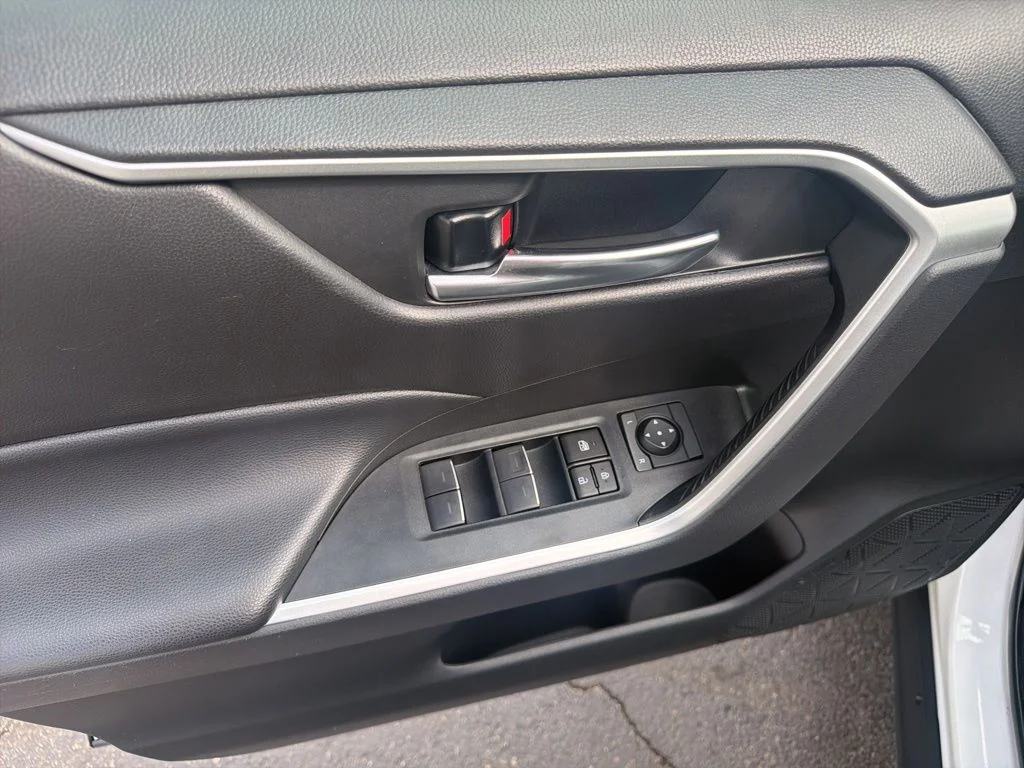 Used 2023 White Toyota XLE image 24