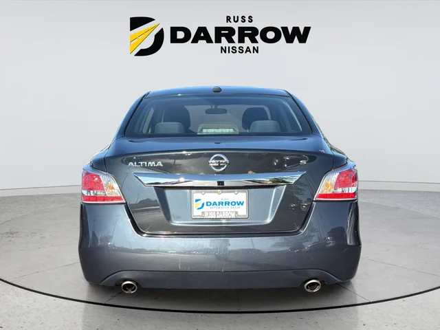 Used 2015 Blue Nissan 2.5 S image 4