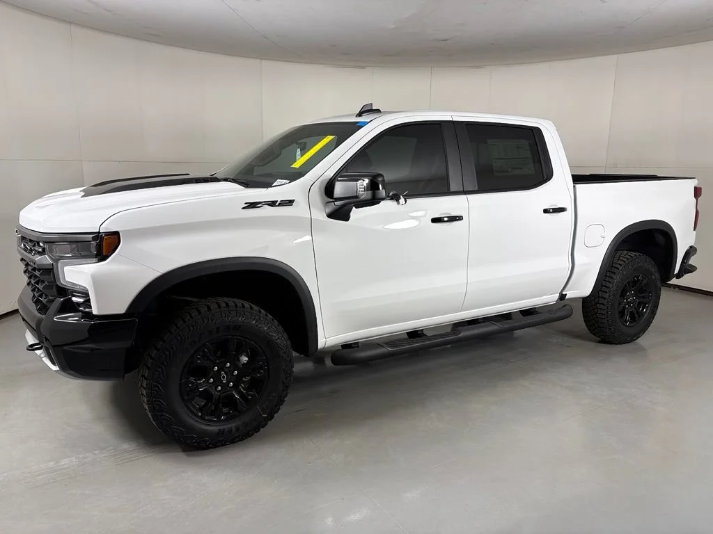 New 2026 Summit White Chevrolet ZR2 image 5