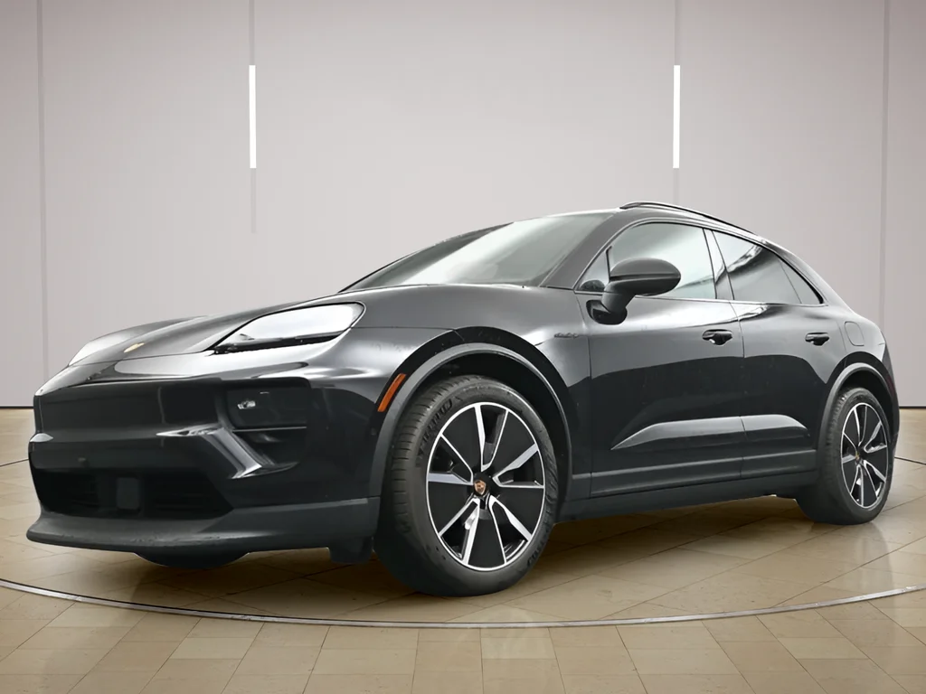 2025 Porsche Macan S - Photo 29