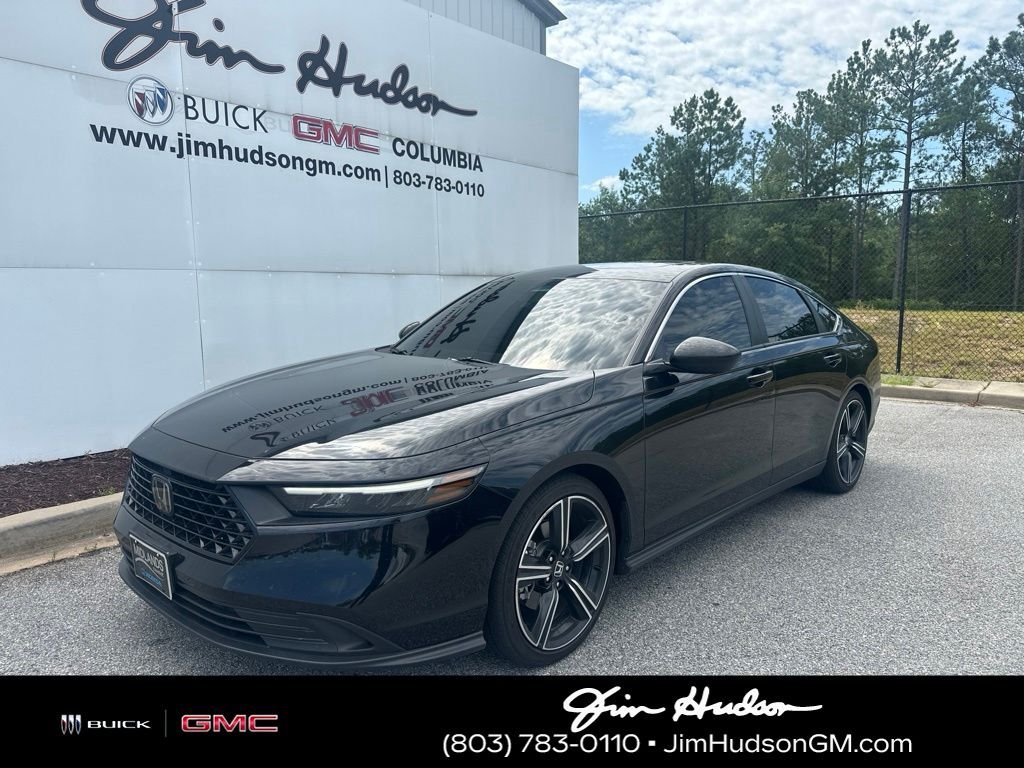 Used 2025  Honda Sport image 1
