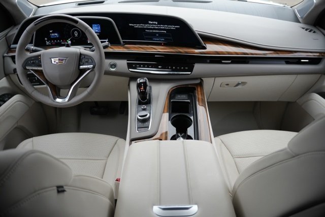 2024 Cadillac Escalade Sport Platinum photo 2