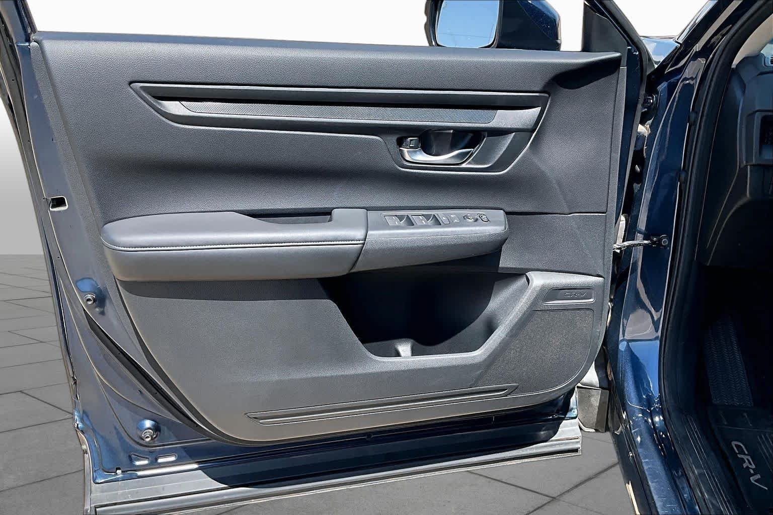 Used 2024 Canyon River Blue Metallic Honda EX image 20